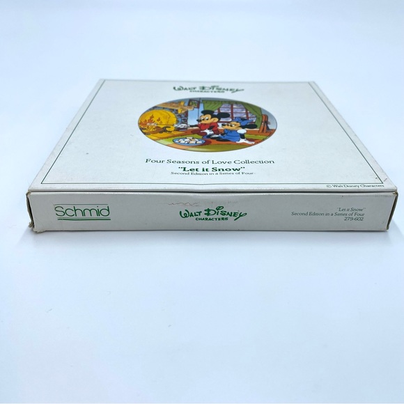 Vintage Schmid Four Seasons Of Love Let It Snow Mickey & Minnie Collector Plate - Picture 3 of 10